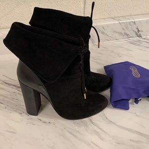 🩷 Aquazzura designer leather & suede booties